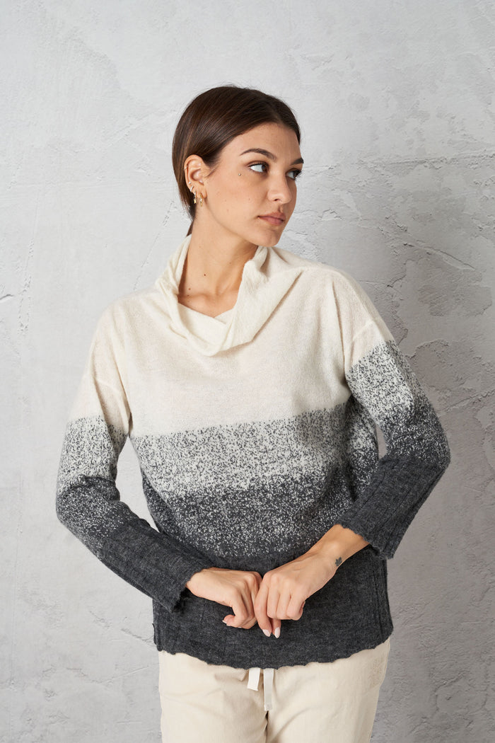 Sweater with crater neck