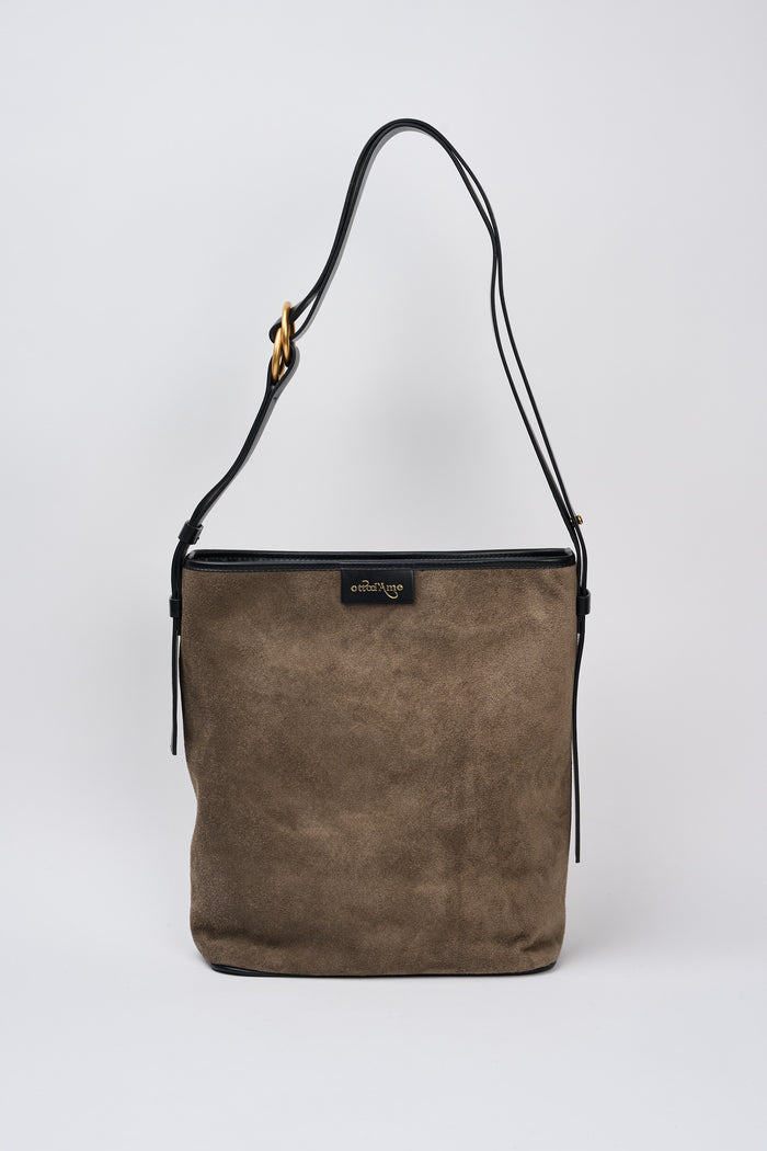 Bucket bag in pelle