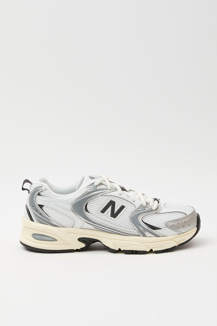 Sneakers 530