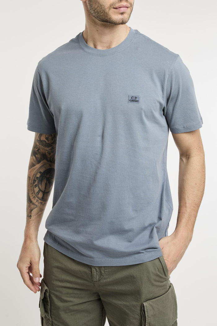 T-shirt logo