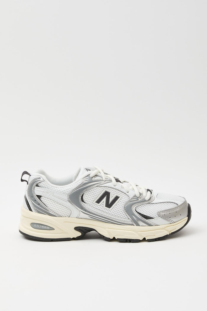 Sneakers 530
